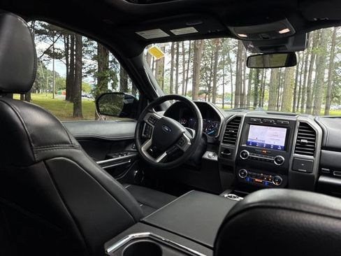 Used 2021 Ford Expedition XLT RWD image 25
