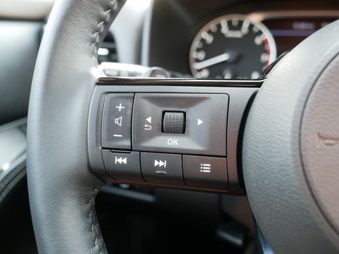 Certified 2023 Nissan Rogue SV w/ SV Premium B Package AWD/4WD image 28