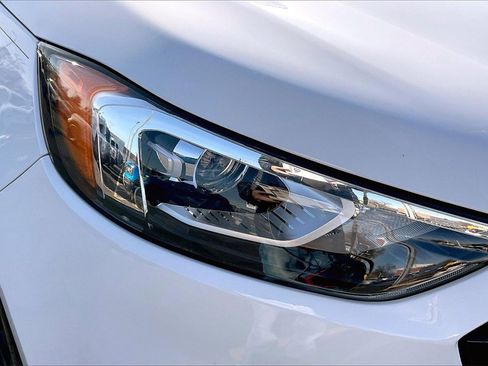 Used 2023 Ford Edge SE w/ Black Appearance Package image 25