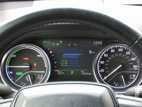 Certified 2020 Toyota Camry XLE image 22