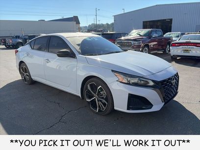 Used 2023 Nissan Altima 2.5 SR w/ SR Premium Package
