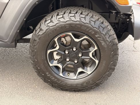 Used 2021 Jeep Wrangler Unlimited Sport AWD/4WD image 9