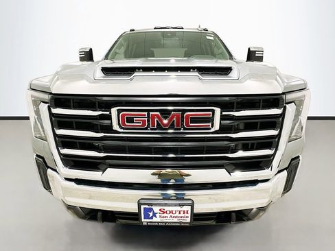 New 2026 GMC Sierra 3500 SLT AWD/4WD image 2
