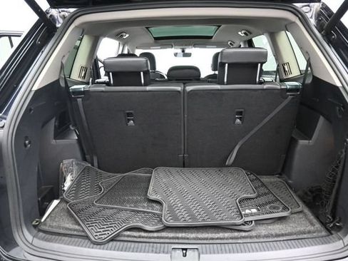 Used 2023 Volkswagen Atlas SE w/ Panoramic Sunroof Package FWD image 32