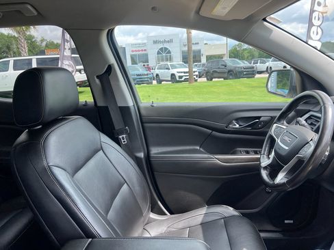 Used 2019 GMC Acadia SLT FWD image 14