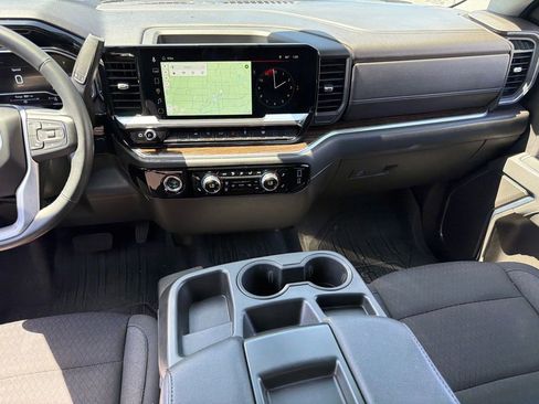 Used 2023 GMC Sierra 1500 SLE w/ LPO, GMC Protection Package AWD/4WD image 15