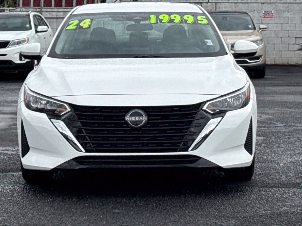 Used 2024 Nissan Sentra SV FWD image 3
