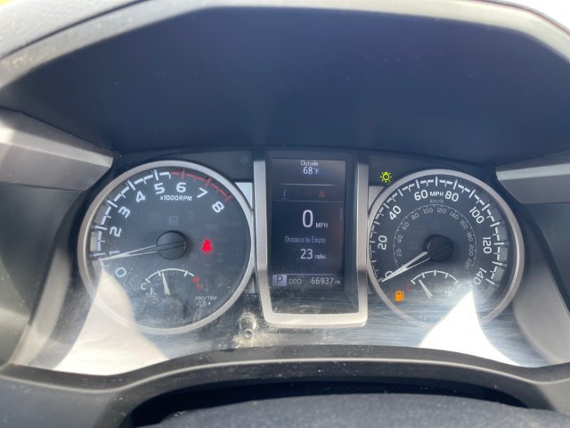 Used 2019 Toyota Tacoma SR5 AWD/4WD image 23