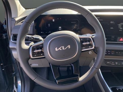 New 2026 Kia Carnival SX image 20