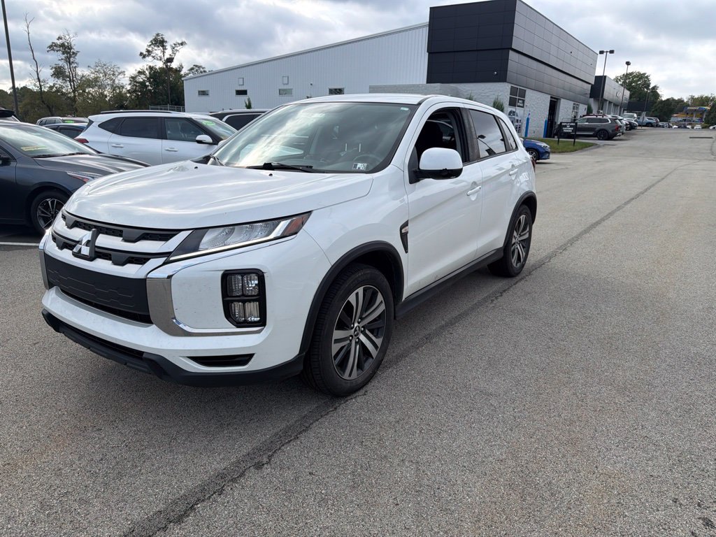 Used 2020 Mitsubishi Outlander Sport ES AWD/4WD image 3
