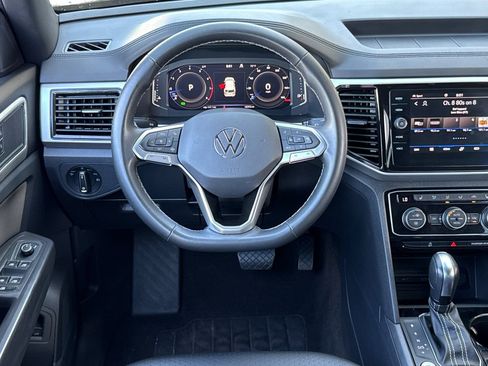 Used 2022 Volkswagen Atlas Cross Sport SE image 14