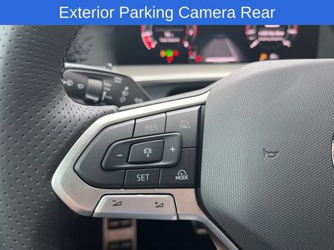 Used 2026 Volkswagen Tiguan SE R-Line FWD image 10