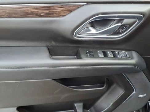 Used 2022 Chevrolet Tahoe LT w/ Luxury Package image 13