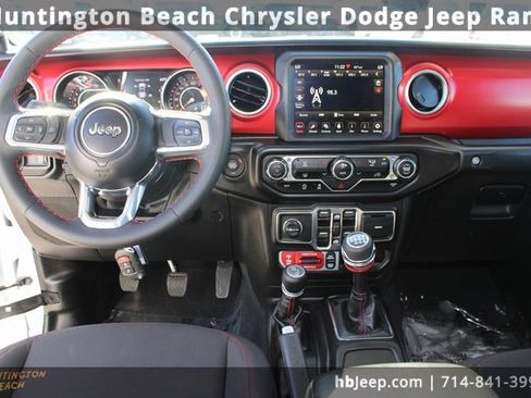 Used 2023 Jeep Gladiator Rubicon image 13