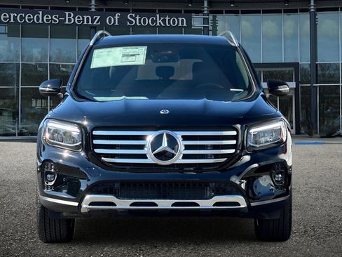 New 2026 Mercedes-Benz GLB 250 4MATIC image 9