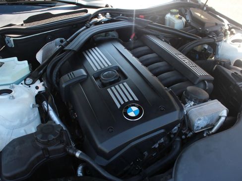 Used 2011 BMW Z4 sDrive30i image 46