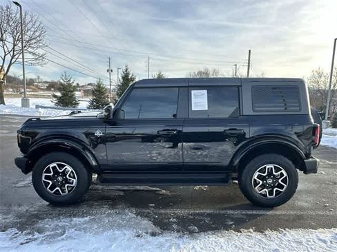 Used 2025 Ford Bronco Outer Banks image 2