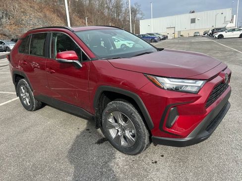 New 2025 Toyota RAV4 XLE image 7