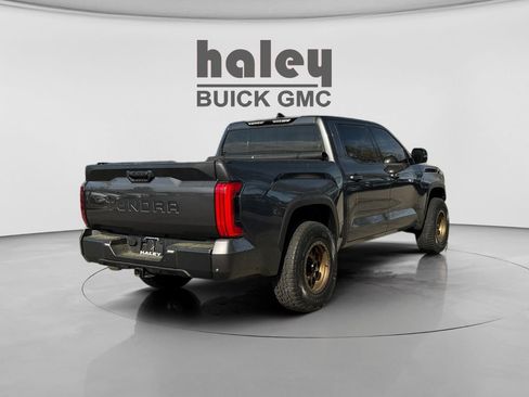 Used 2022 Toyota Tundra SR5 w/ SR5 Premium Package image 5