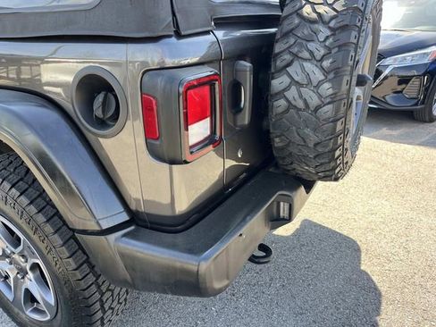 Used 2019 Jeep Wrangler Unlimited Sport AWD/4WD image 10