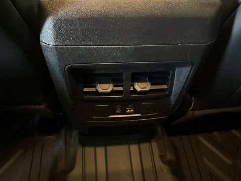 Used 2024 Chevrolet Colorado ZR2 w/ ZR2 Convenience Package III AWD/4WD image 31
