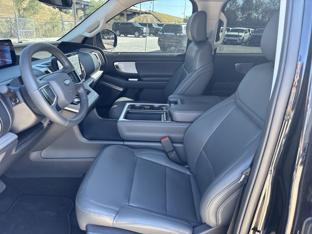 Used 2026 Ford Expedition Active AWD/4WD image 17