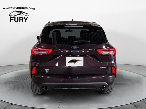 Used 2023 Ford Escape ST-Line w/ Tech Pack #1 AWD/4WD image 4