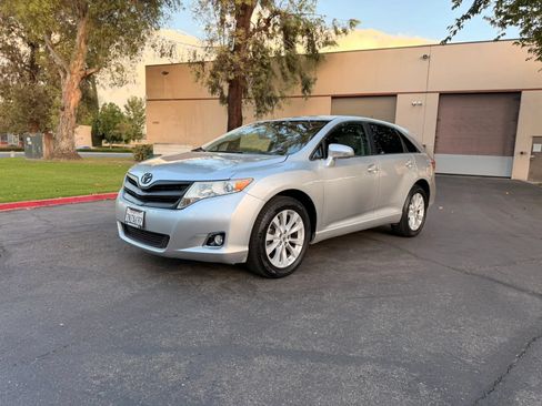 Used 2013 Toyota Venza LE FWD image 8