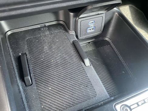 New 2025 Ford Bronco 4-Door image 16