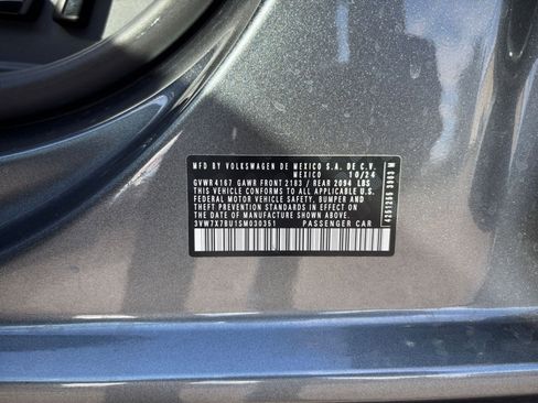 Used 2025 Volkswagen Jetta SE image 28