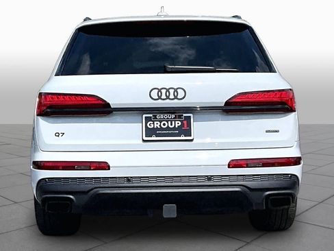 Used 2025 Audi Q7 3.0T Premium Plus AWD/4WD image 5