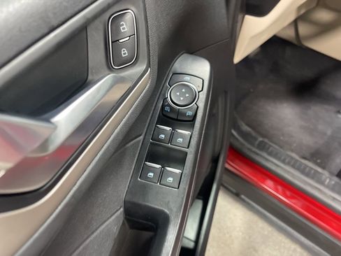 Used 2022 Ford Escape SEL image 22