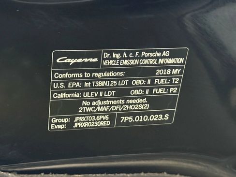 Used 2018 Porsche Cayenne Platinum Edition image 52