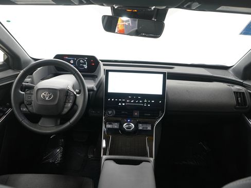 Used 2023 Toyota bZ4X XLE image 14