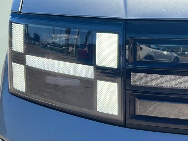 Used 2024 Hyundai Santa Fe Limited FWD image 10