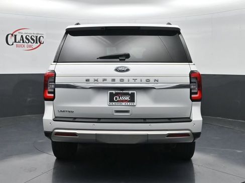 Used 2022 Ford Expedition Limited image 8