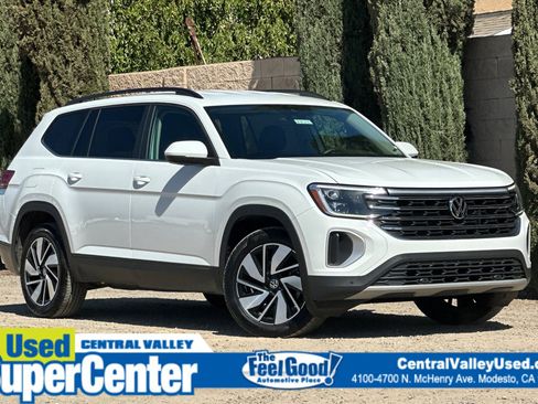 Certified 2024 Volkswagen Atlas SE image 1