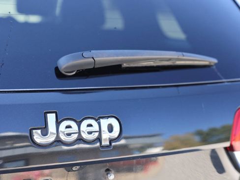 Used 2015 Jeep Grand Cherokee Limited image 32