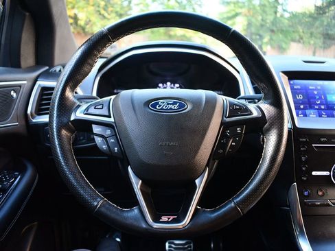 Used 2019 Ford Edge ST w/ Equipment Group 401A image 28