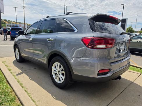 Used 2019 Kia Sorento AWD w/ LX Convenience Package image 7