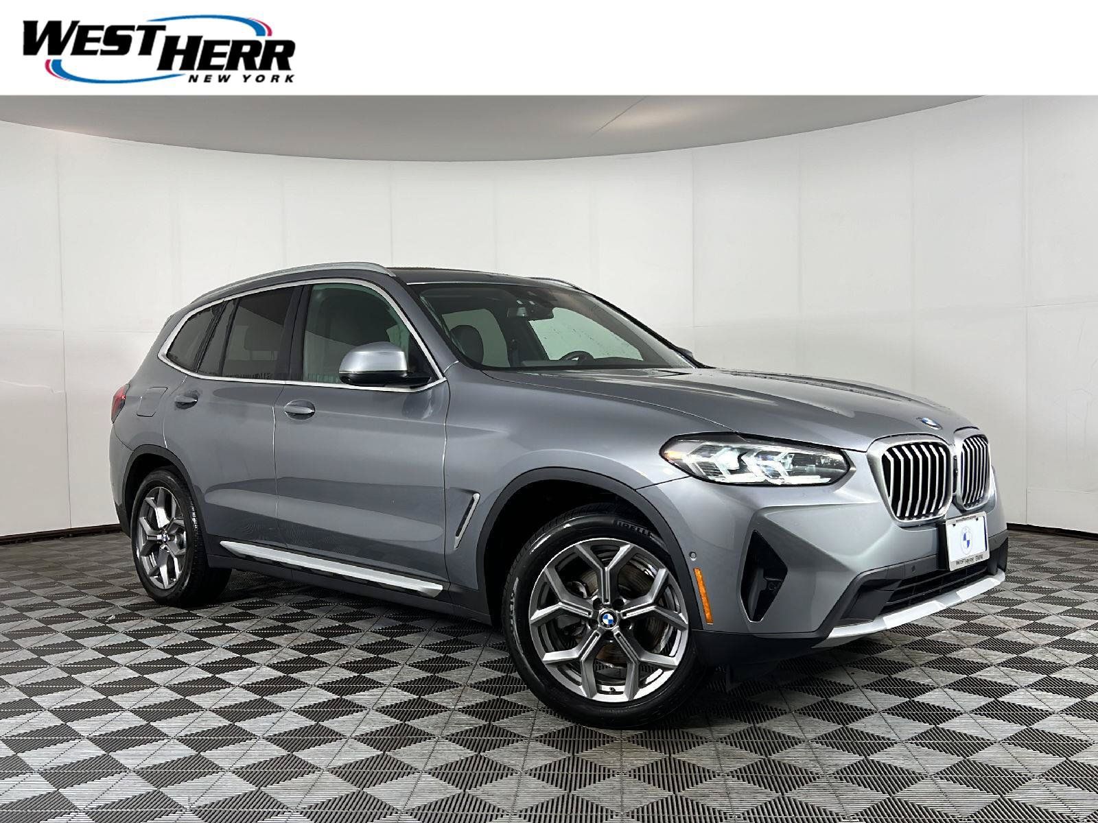 Used 2023 BMW X3 xDrive30i w/ Premium Package AWD/4WD image 1