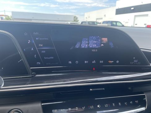 Certified 2023 Cadillac Escalade V w/ LPO, ONYX Package AWD/4WD image 13