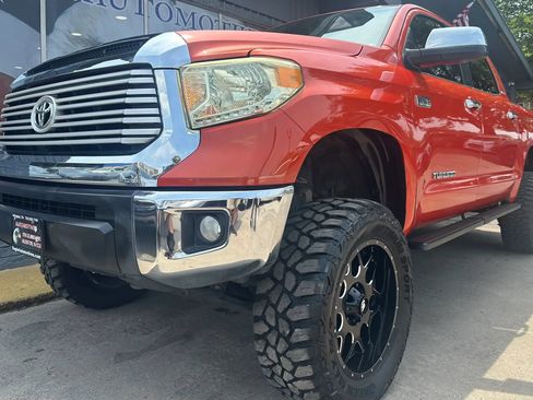 Used 2017 Toyota Tundra Limited w/ Limited Premium Package AWD/4WD image 7