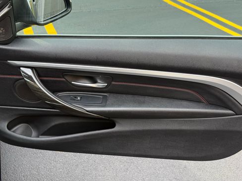 Used 2017 BMW 440i Coupe w/ Technology Package image 20