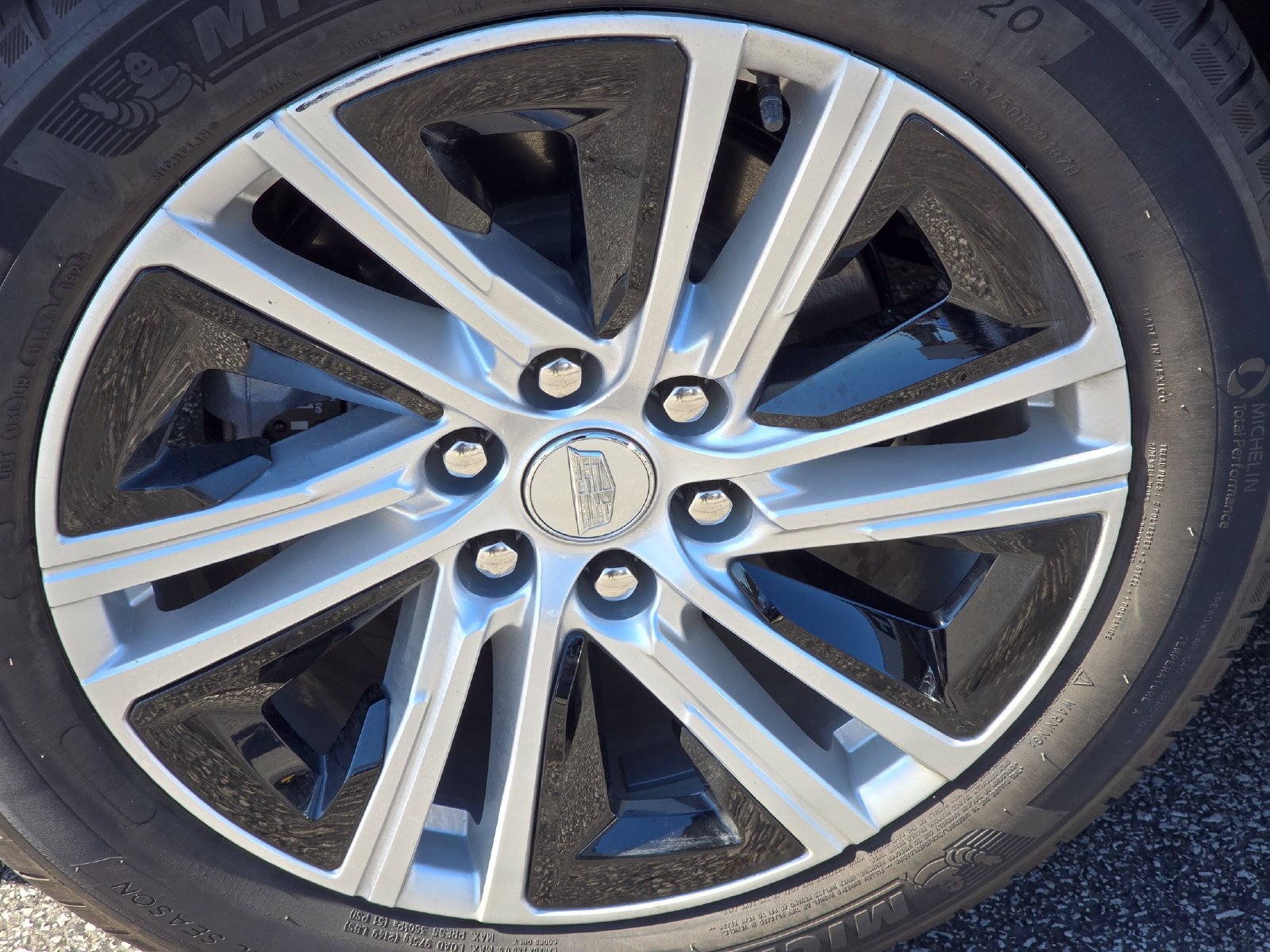 Used 2024 Cadillac Lyriq Tech AWD/4WD image 11