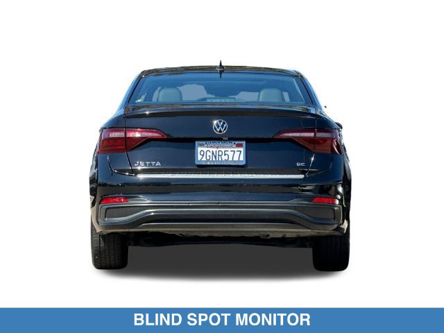 Used 2023 Volkswagen Jetta SE w/ Panoramic Sunroof Package FWD image 6