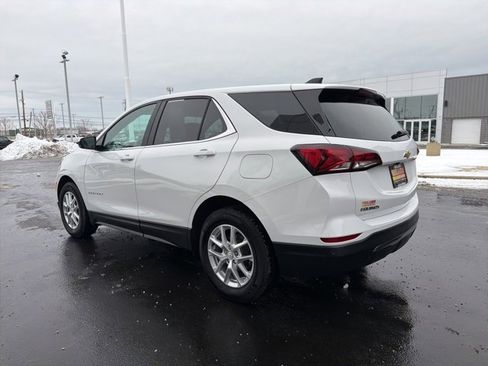 Used 2024 Chevrolet Equinox LT w/ LPO, Floor Liner Package image 5