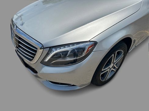 Used 2016 Mercedes-Benz S 550 4MATIC Sedan w/ Premium Package image 28