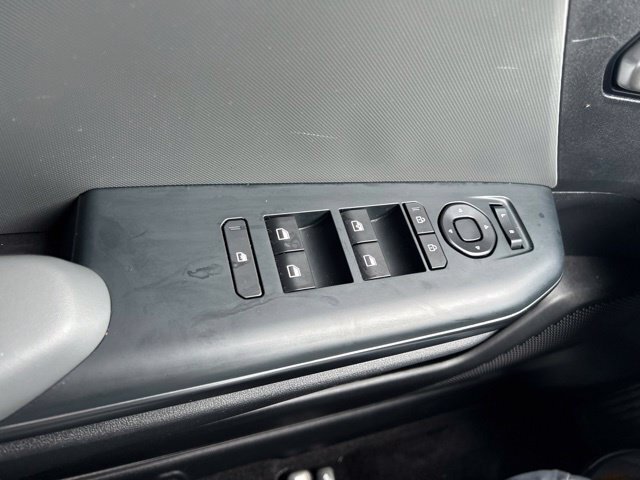 Used 2025 Kia K4 FWD image 18