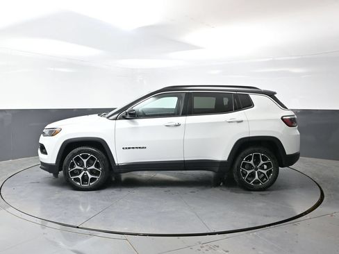 Used 2025 Jeep Compass Limited AWD/4WD image 8